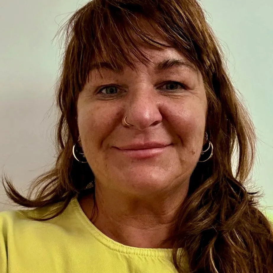 Ewa, Open Lens Therapy